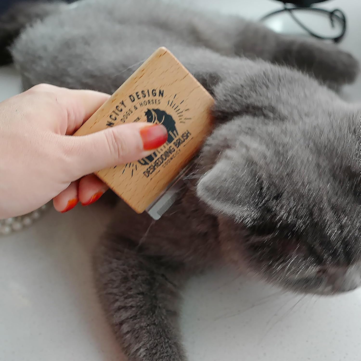 Deshedding Brush for Cat & Small Pets